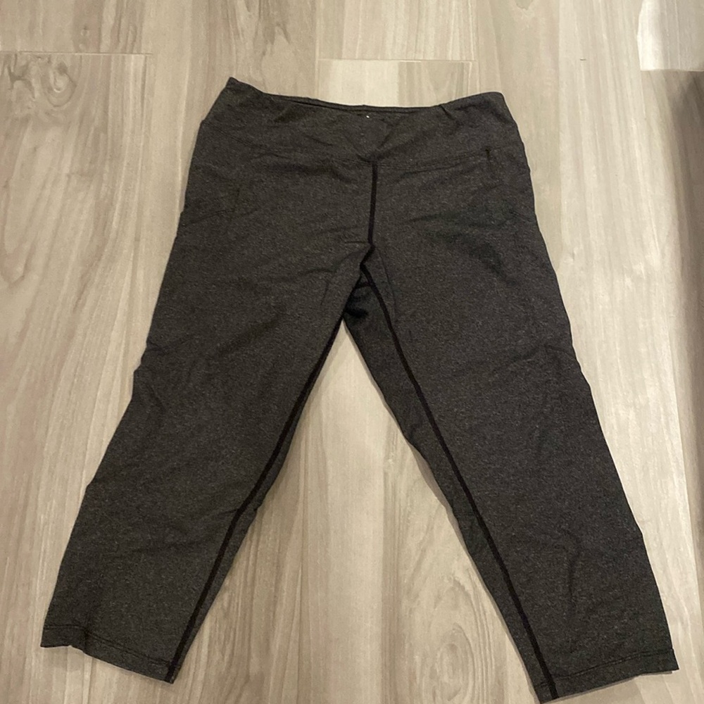 Large capri leggings from Baleaf